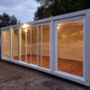 Bureau bulle de vente modulaire et personnalisable